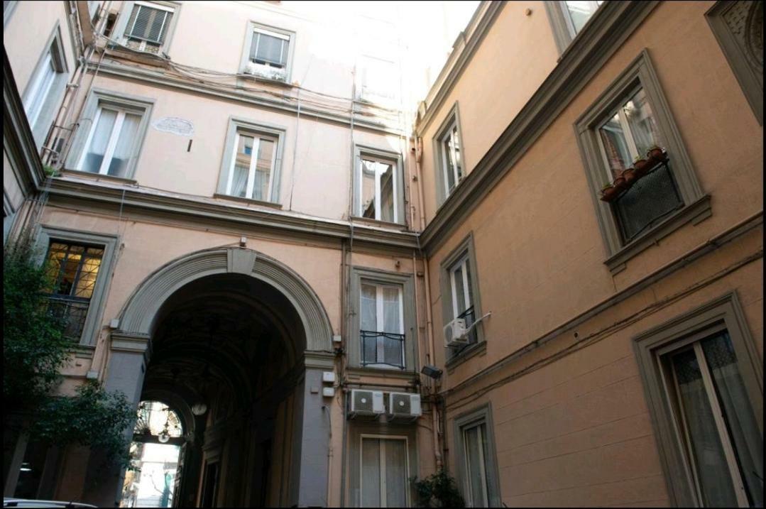 Borgo Santa Lucia Apartment Nápoles Exterior foto